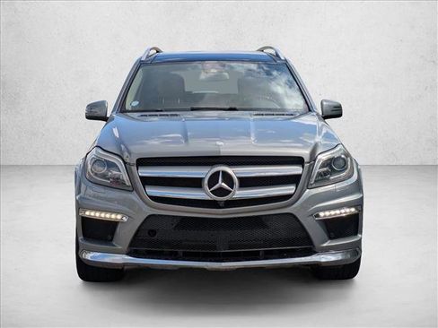 Used 2014 Mercedes-Benz GL 550 4MATIC image 2