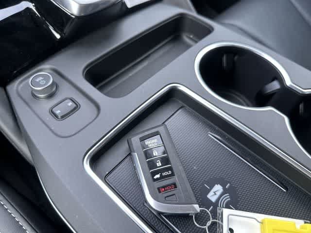 Used 2026 Acura MDX w/ Technology Package FWD image 35