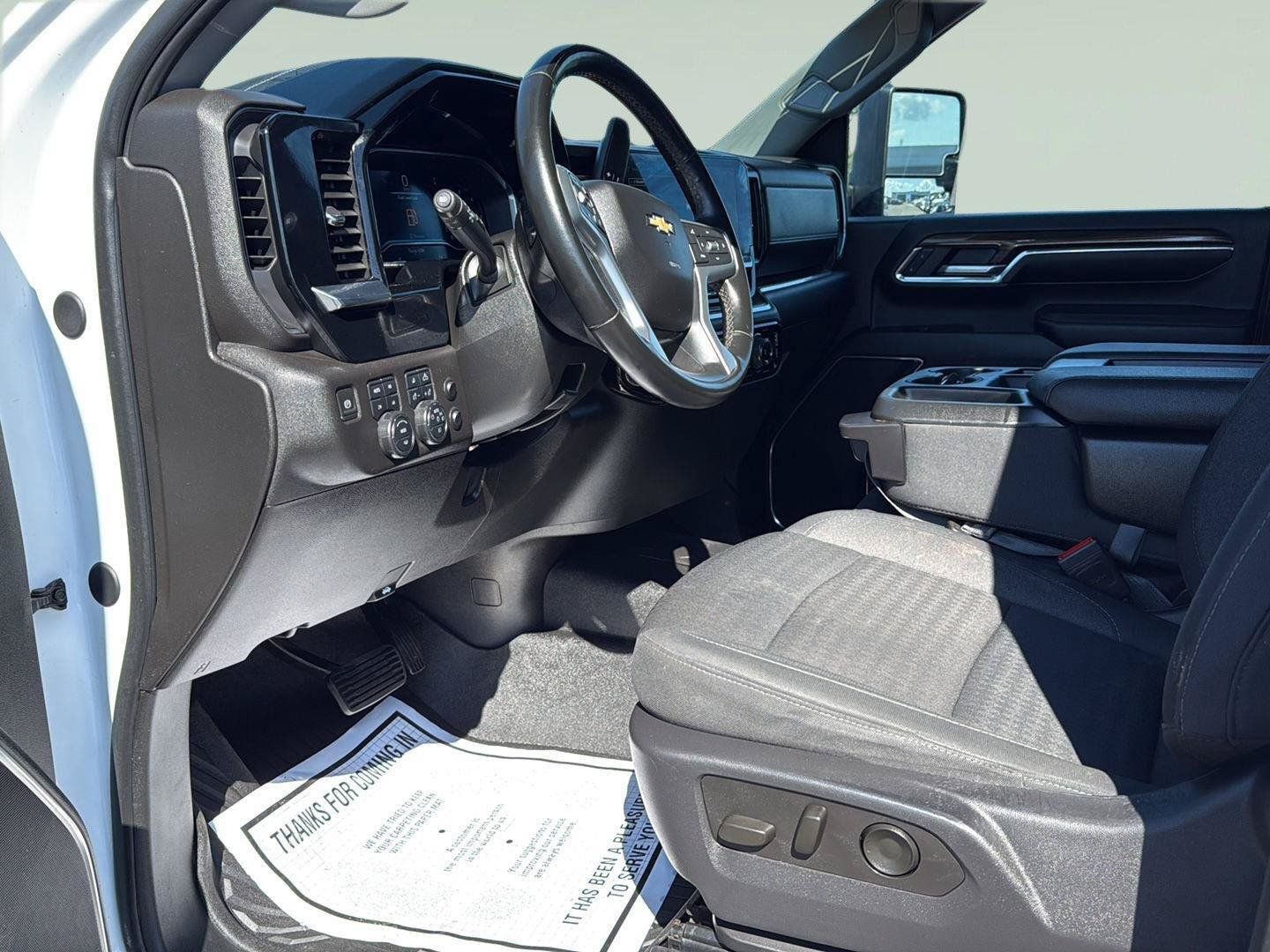 Used 2024 Chevrolet Silverado 2500 LT w/ True North Edition AWD/4WD image 9