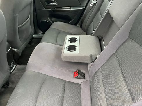 Used 2015 Chevrolet Cruze LT image 21