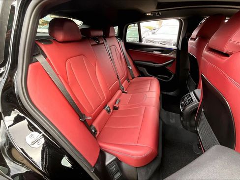 Used 2023 BMW X4 xDrive30i w/ Premium Package image 19