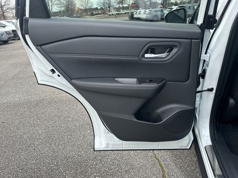 New 2026 Nissan Rogue SV image 22