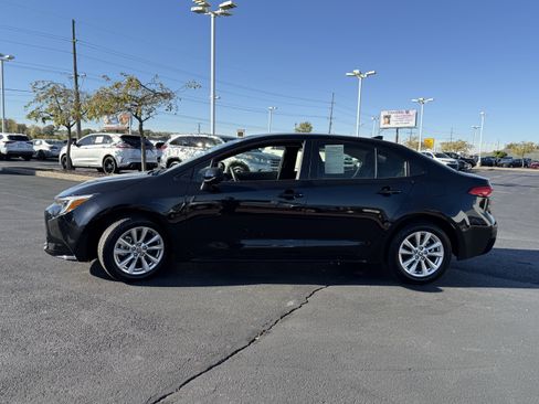 Certified 2024 Toyota Corolla LE w/ LE Convenience Package image 5