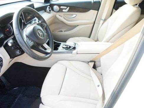 Used 2019 Mercedes-Benz GLC 300 image 20