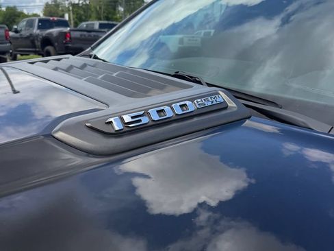 Used 2022 RAM 1500 Laramie AWD/4WD image 8