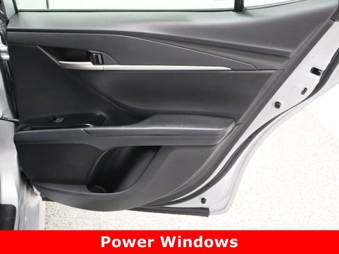 Used 2025 Toyota Camry LE image 32