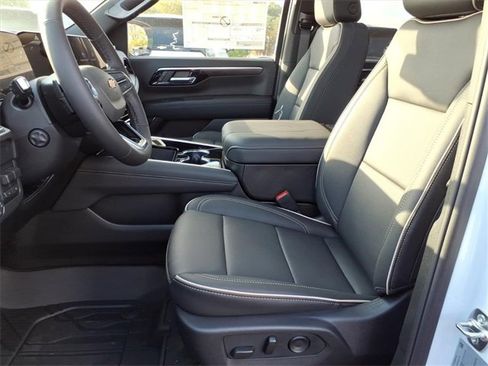 New 2026 Chevrolet Suburban Premier w/ Sun And Tow Package image 6