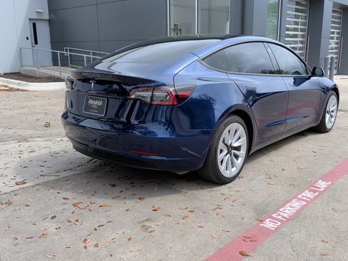 Used 2023 Tesla Model 3 Standard Range image 10