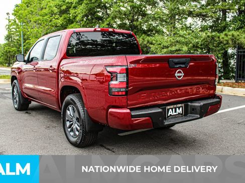 Used 2025 Nissan Frontier SV RWD image 4
