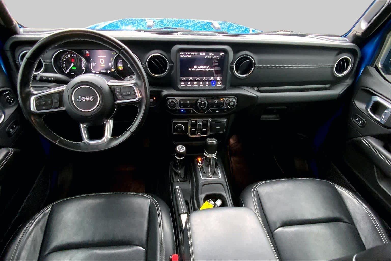 Used 2023 Jeep Wrangler Unlimited Sahara w/ Cold Weather Group AWD/4WD image 15