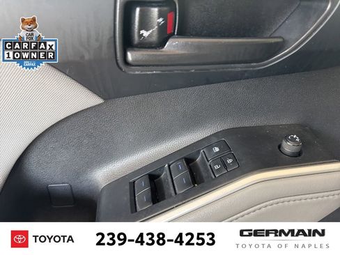 Used 2022 Toyota Highlander LE image 16