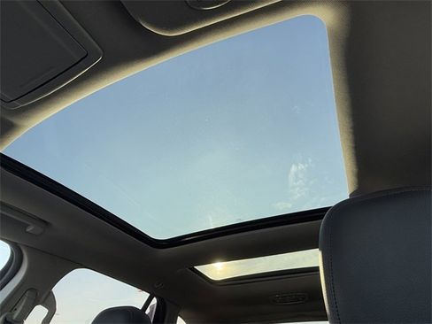 Used 2011 Ford Edge Limited w/ 302A Rapid Spec Order Code image 10