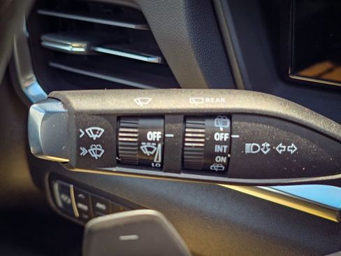 New 2026 GMC Terrain Elevation AWD/4WD image 16