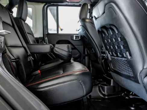 Used 2020 Jeep Wrangler Unlimited Rubicon image 35