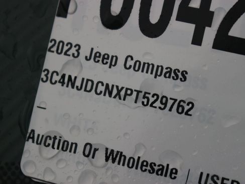 Used 2023 Jeep Compass Limited AWD/4WD image 35