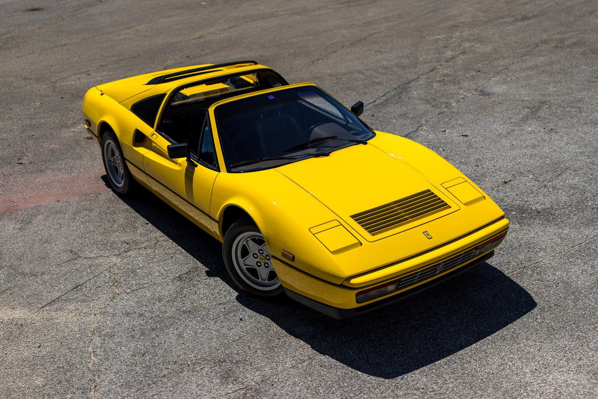 Used 1986 Ferrari 328 GTS RWD image 5