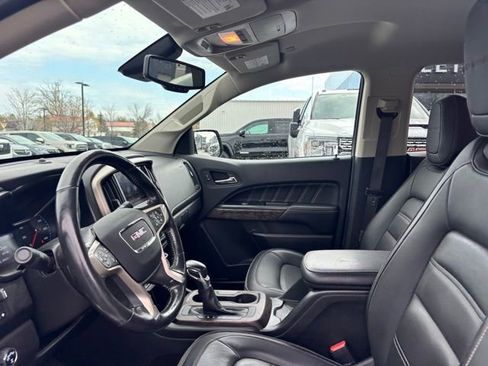 Used 2022 GMC Canyon Denali AWD/4WD image 11
