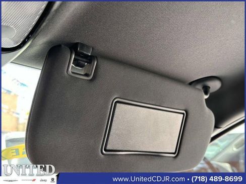 Used 2023 Dodge Durango SXT Launch Edition image 25