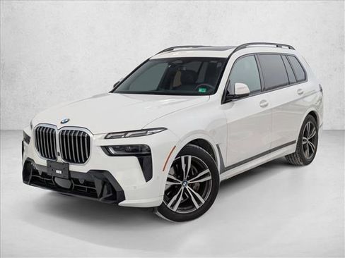 Used 2024 BMW X7 xDrive40i w/ M Sport Package image 1