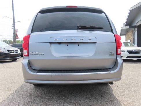 Used 2016 Dodge Grand Caravan R/T FWD image 7