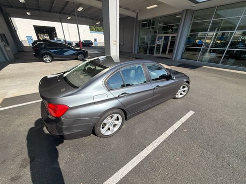Used 2013 BMW 328i xDrive Sedan AWD/4WD image 4