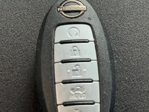 Used 2025 Nissan Altima 2.5 SV FWD image 18