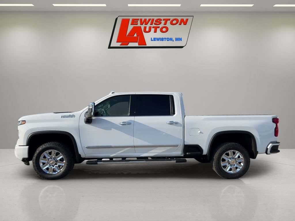 Certified 2024 Chevrolet Silverado 3500 High Country AWD/4WD image 2