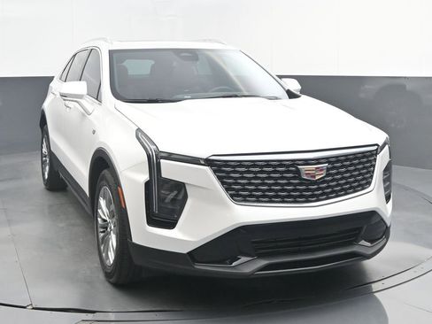 Used 2024 Cadillac XT4 Premium Luxury w/ Active Safety Package FWD image 1