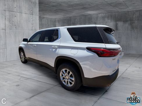 Used 2023 Chevrolet Traverse LS w/ Safety Package FWD image 3