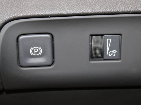 Used 2024 Buick Enclave Essence w/ Experience Buick Package image 36