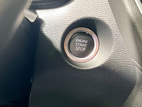 Used 2023 Toyota Corolla Cross LE FWD image 24