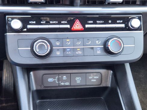 Certified 2025 Hyundai Santa Cruz SE AWD/4WD image 25