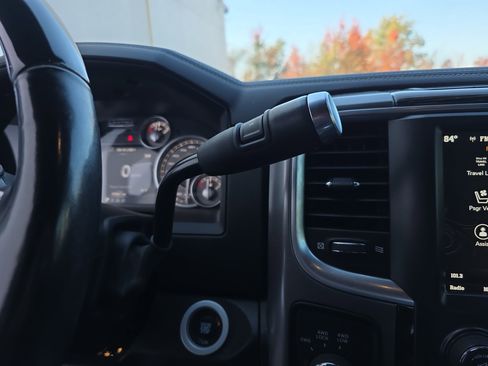 Used 2018 RAM 2500 Limited image 23