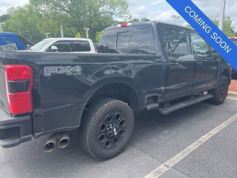 Used 2024 Ford F250 XLT w/ Black Appearance Package AWD/4WD image 3