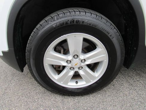 Used 2017 Chevrolet Trax LS image 10