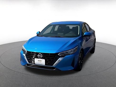 Used 2025 Nissan Sentra SV FWD image 5