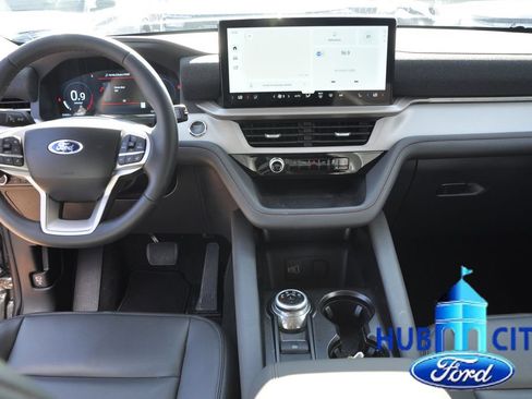 New 2026 Ford Explorer Active w/ Active Comfort Package RWD image 12