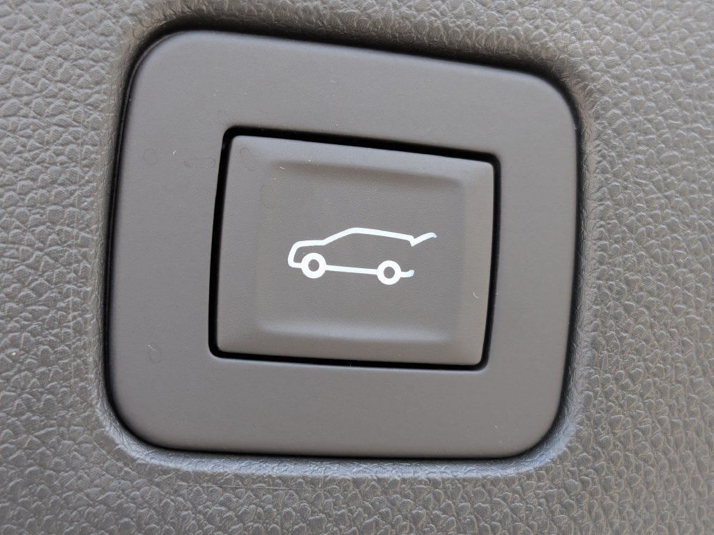 New 2026 Buick Envista Sport Touring w/ Convenience I Package FWD image 18