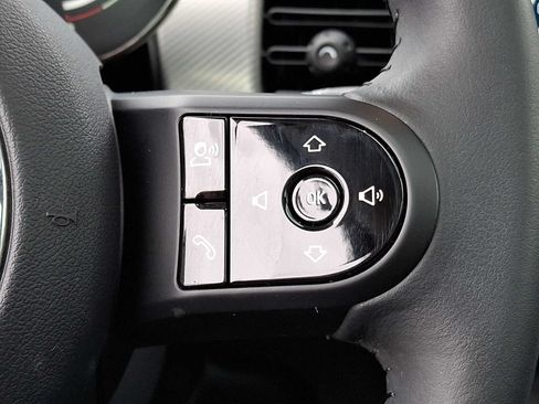 Used 2024 MINI Cooper 2-Door Hardtop FWD image 20