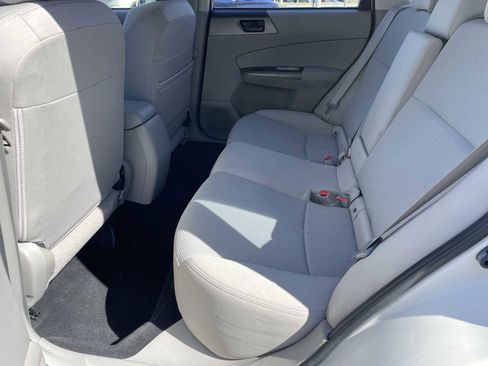Used 2012 Subaru Forester 2.5X w/ Alloy Wheel Pkg image 9