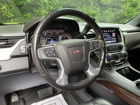 Used 2016 GMC Yukon SLT w/ Open Road Package RWD image 16