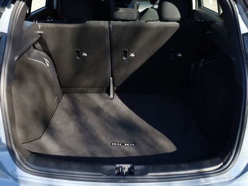 Used 2024 Nissan Kicks SV image 6