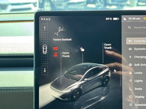 Used 2026 Tesla Model Y 2WD image 28