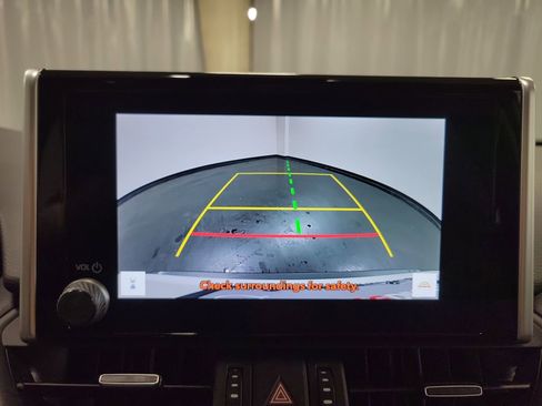 Used 2023 Toyota RAV4 XLE Premium FWD image 20