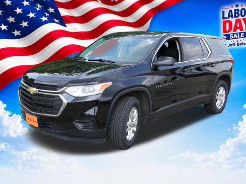 Used 2021 Chevrolet Traverse LS AWD/4WD image 11