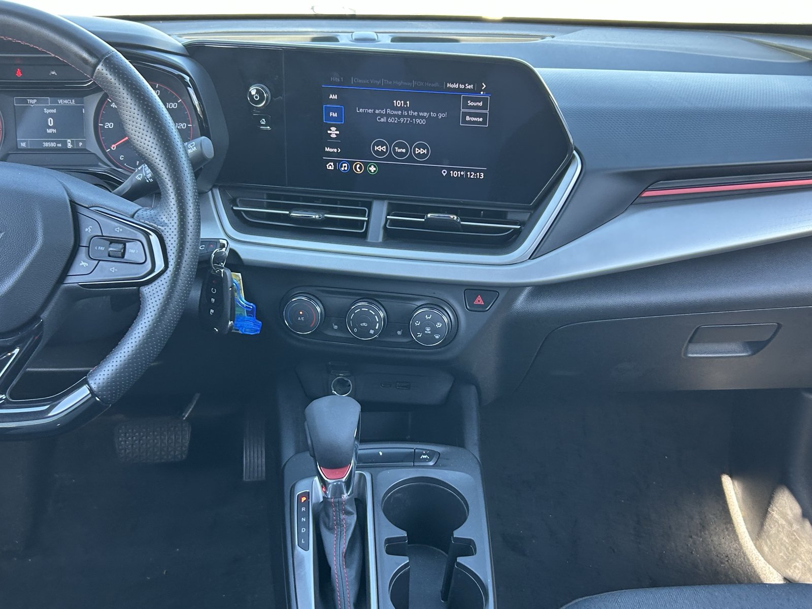 Certified 2024 Chevrolet Trax RS FWD image 17