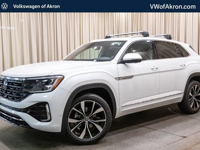 New 2026 Volkswagen Atlas Cross Sport SEL Premium R-Line
