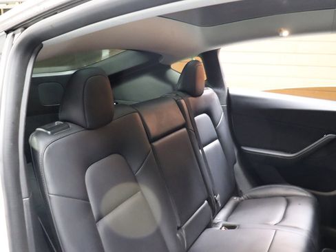 Used 2023 Tesla Model Y Long Range image 45