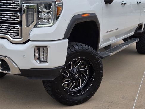 Used 2020 GMC Sierra 2500 Denali w/ Denali Ultimate Package AWD/4WD image 7