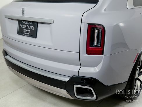 New 2026 Rolls-Royce Cullinan image 45
